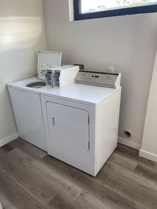 Luxurious Furnished Studio W Full Kitchen In Sd San Diego Bagian luar foto